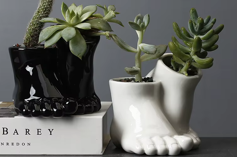 Fabulous FEET Vase Glazed Ceramic White or Black