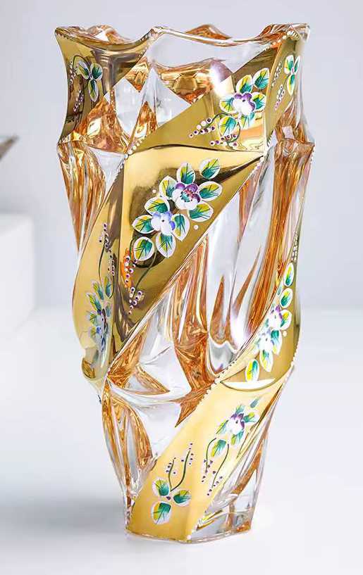 Deluxe Chunky Crystal VASE with Gold Trim