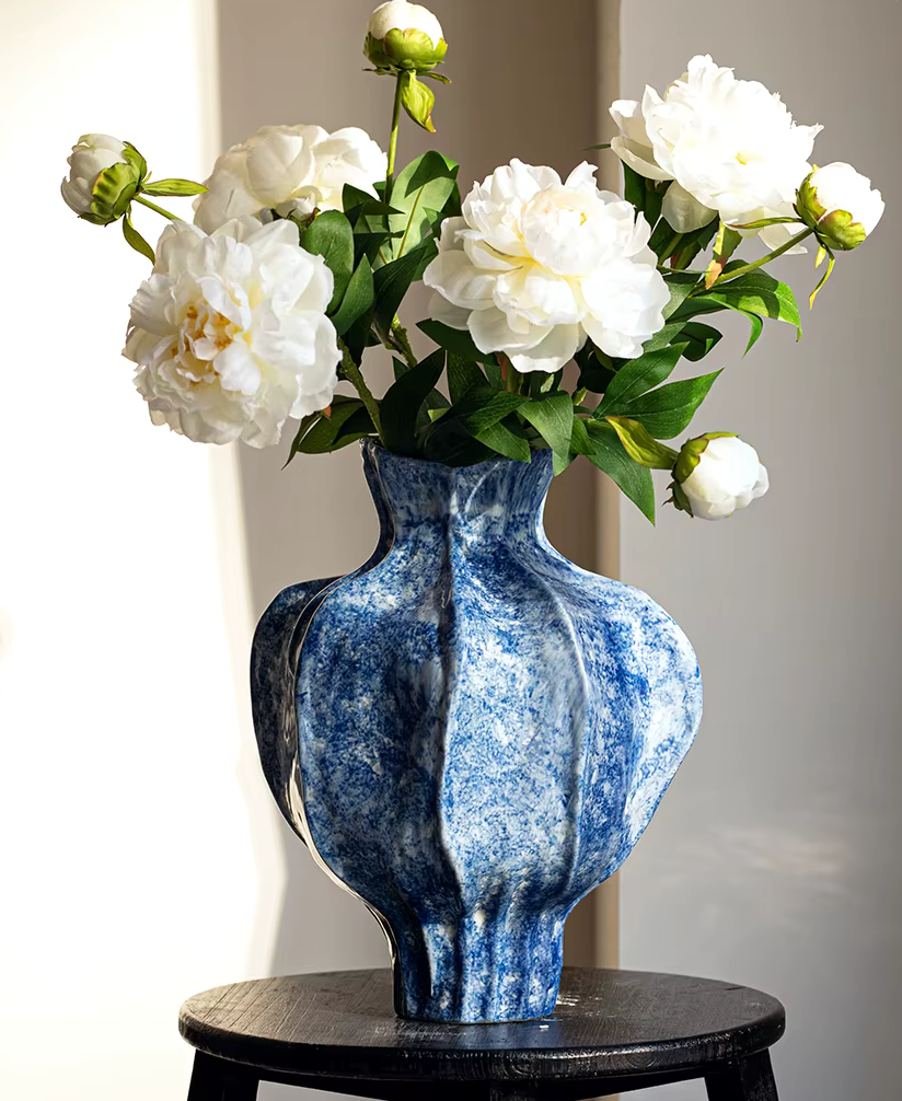 Large Traditional Vintage Chinese Blue Vase